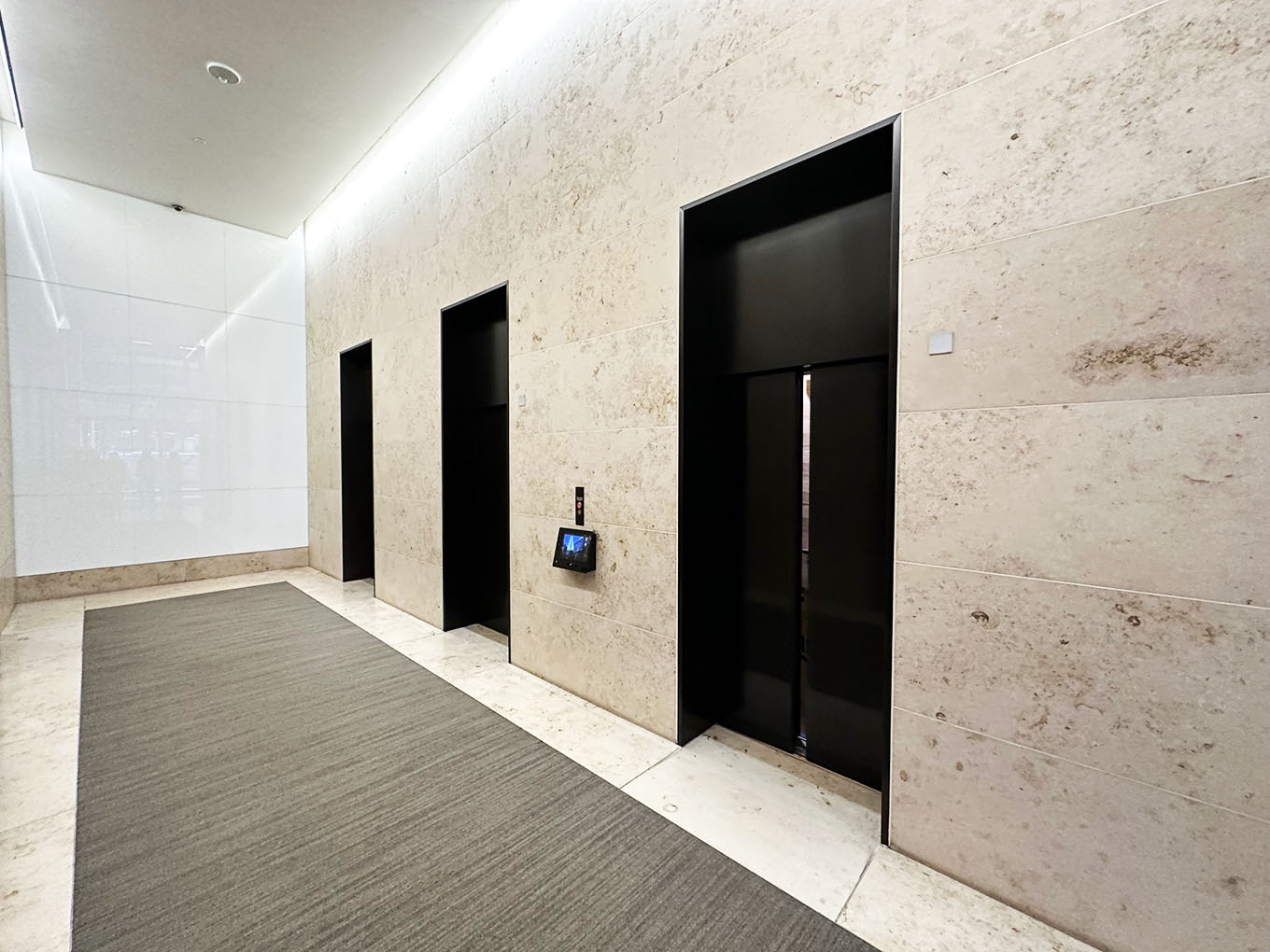 PR 50 california   Hall 125